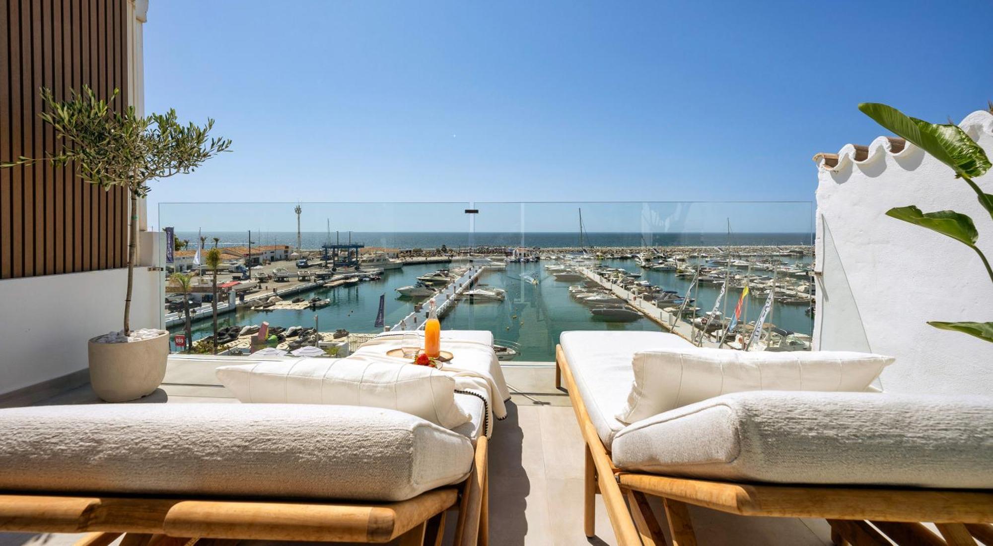 224 -Luxury Selection- Puerto Banus Marbella Front Line Duplex Penthouse Appartement Buitenkant foto