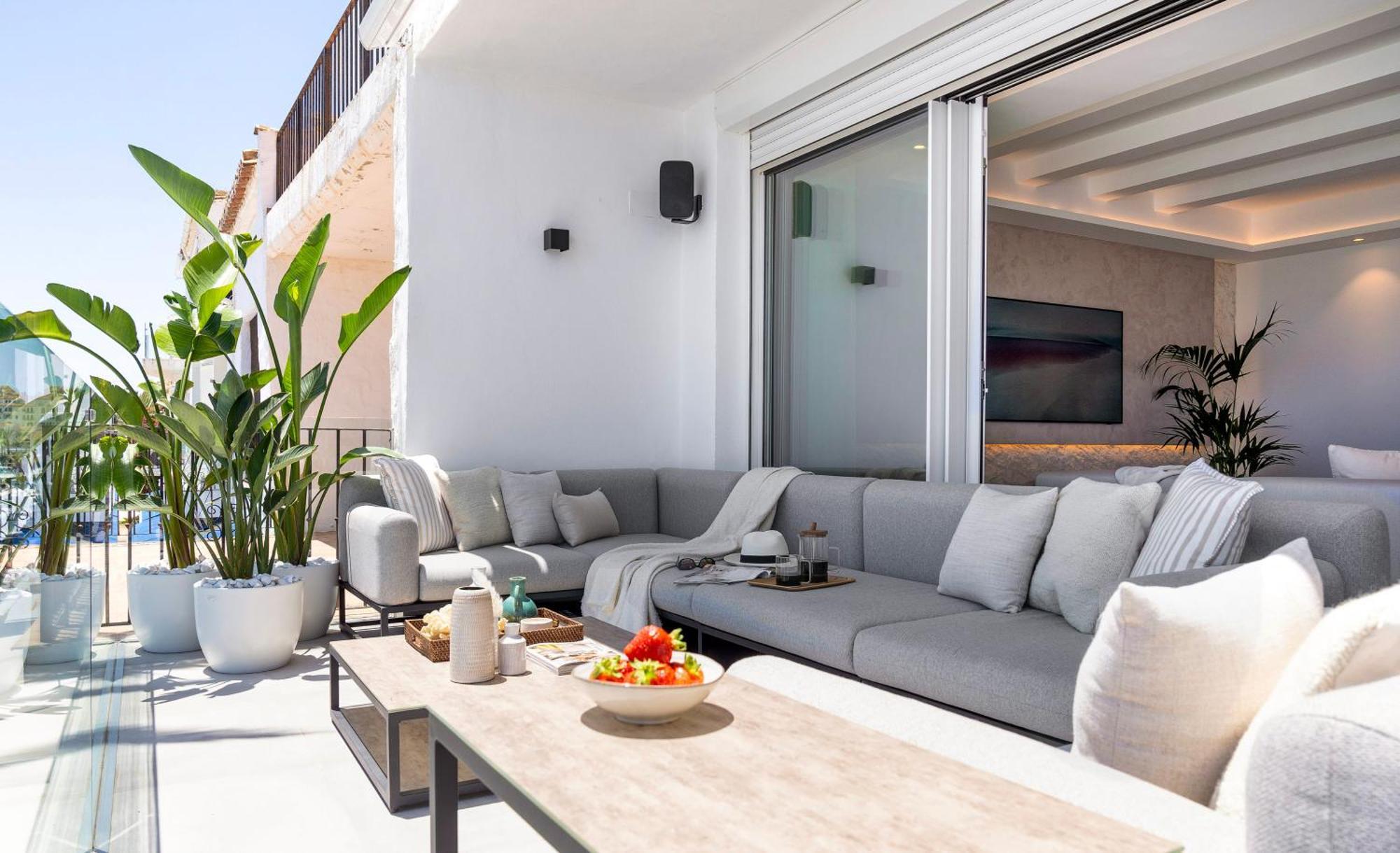 224 -Luxury Selection- Puerto Banus Marbella Front Line Duplex Penthouse Appartement Buitenkant foto